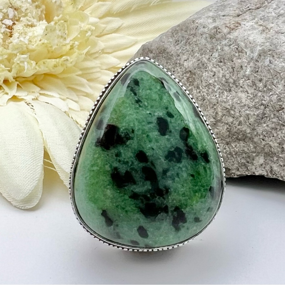 RUBY ZOISITE RING